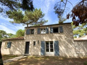 Villa Charentaise avec Piscine Privée - Jusqu'à 12 Pers. - FR-1-705-89